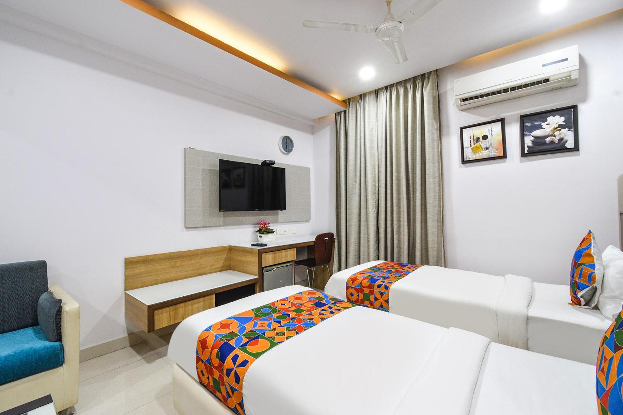 Fabhotel Aditya Homes - Nr Isb, Gachibowli Hyderabad Luaran gambar